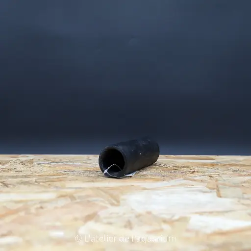 [A4040243] SF FISH HOME TUBE XL